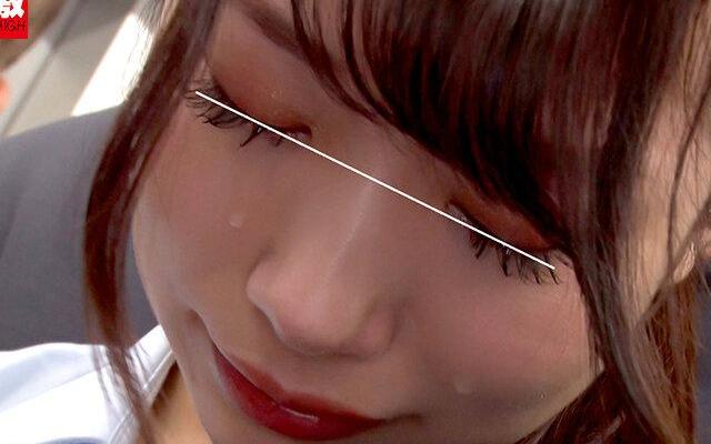 満員電車で見つけた生意気韓流メイクJ○を痴漢で成敗！強気から恐怖快感で涙ボロボロ化粧崩壊完全屈服顔射ファック！