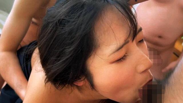 大人しそうな爆乳娘をストーキング襲撃する集団♡代わる代わるの強制イラマと生挿入で朝までボロボロ凌辱♡