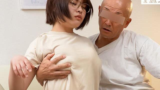 就職活動で訪れた実家で温かく迎えた父と酒を酌み交わすうちに眠りに落ちる！豊かな肉体に抗えず寝室で禁断の行為が始まっていく♡