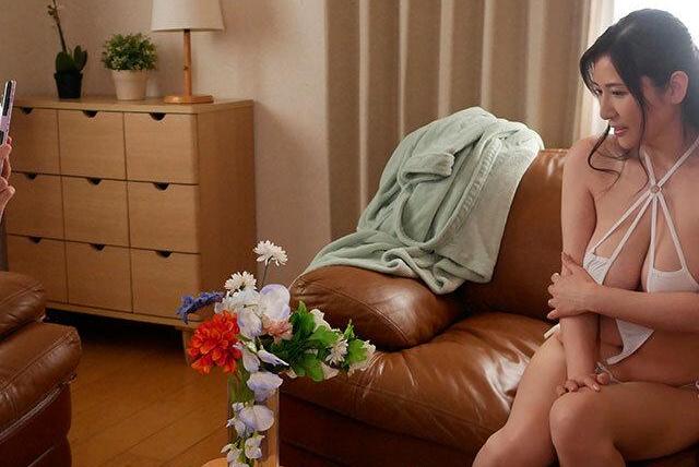 娘婿の自慰を知った義母が、身体の奥底から湧く劣情に抗えず肉棒処理を始め徐々に快楽に溺れていく日々が始まる！