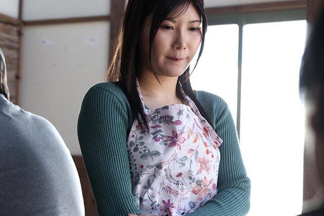 母が家を出て父と娘の二人暮らしが…秘密の関係に変わり日常的に体を重ねるようになるの♡