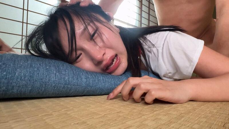 田舎でおじさんに監禁された少女が家から脱出するため20の試練に耐え続ける…屈辱の監禁生活！