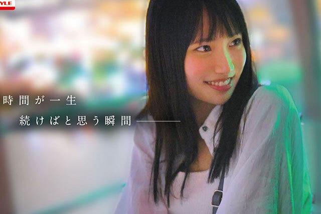 無邪気な笑顔で手を振っていた彼女が家で急に体を寄せ「はやく入れて」と懇願する禁断の情熱が止まらない暗く甘い夜♡