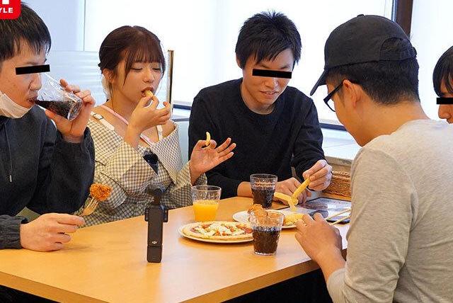 ド陰キャがあざとい美女に逆ナンされる♡萌え萌えシコシコからセックスまで逝きまくりチー牛の夢体験！